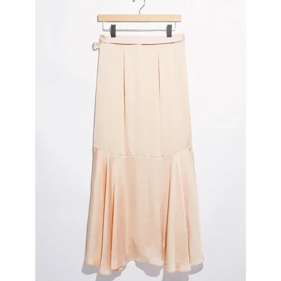 NWT Free People So Silky Wrap Half Slip / Bubbly - Picture 2 of 5